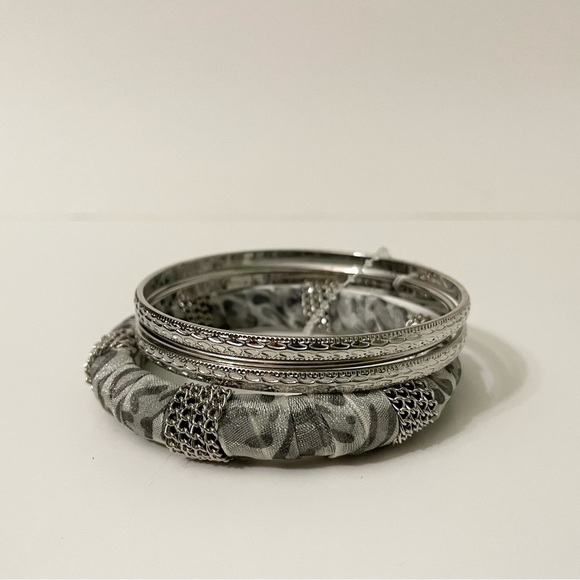 Guess Silver Tone and Grey Leopard Print Bangle Set - Picture 4 of 8